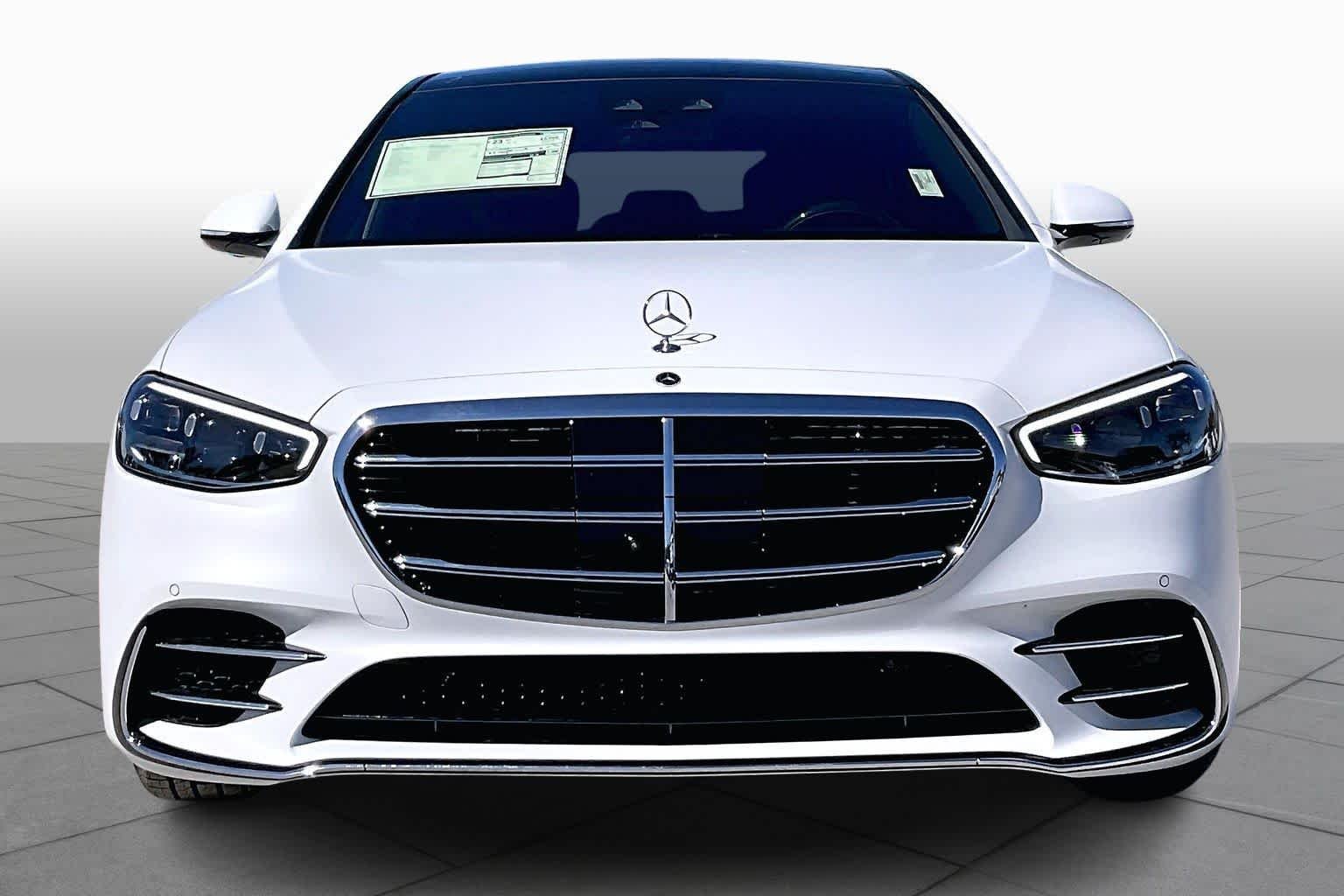 New 2026 MANUFAKTUR Moonlight White Magno Mercedes-Benz S 500 image 2