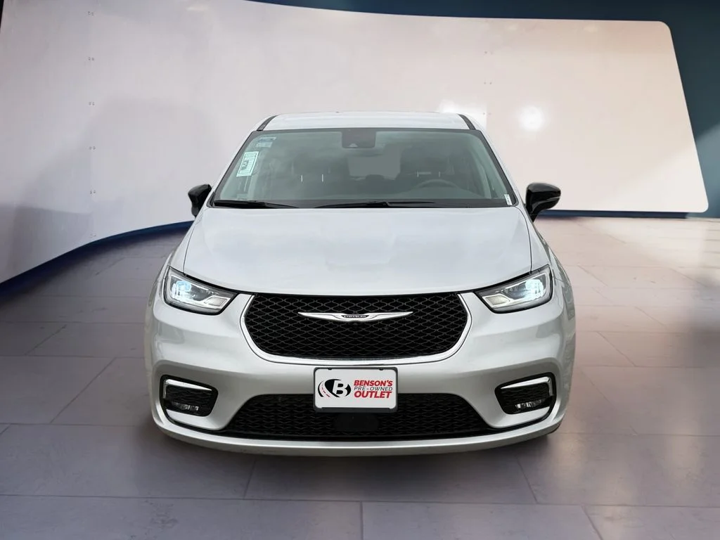 2024 Chrysler Pacifica PHEV Select - Photo 8