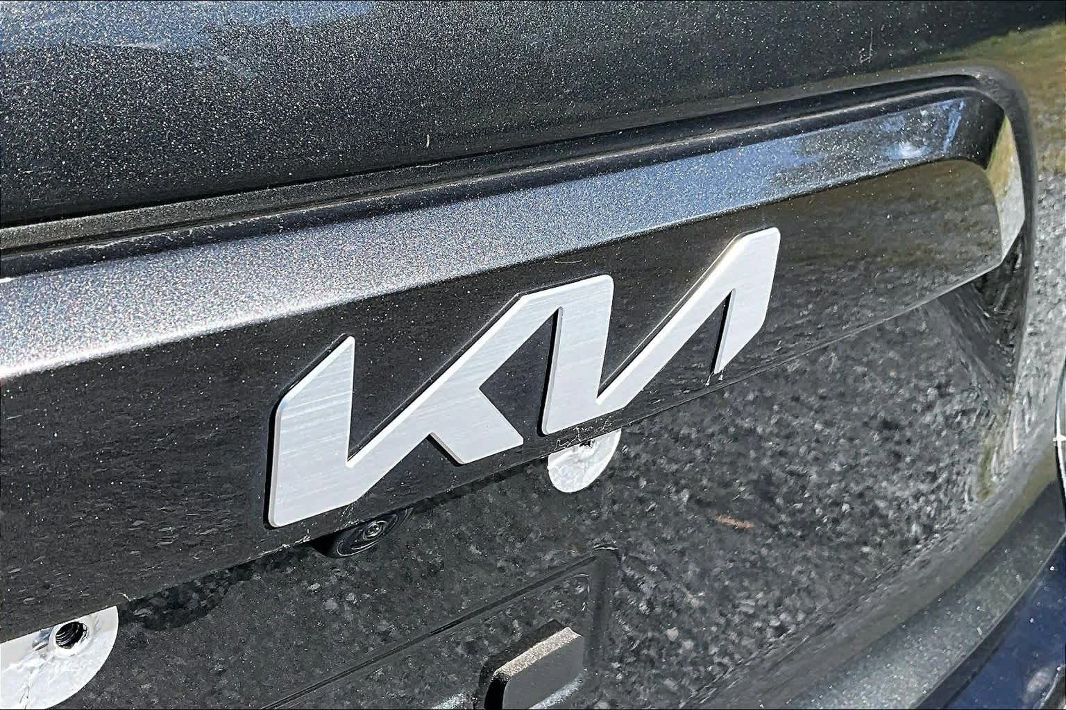 Used 2024 Graphite Gray Kia Wave image 30