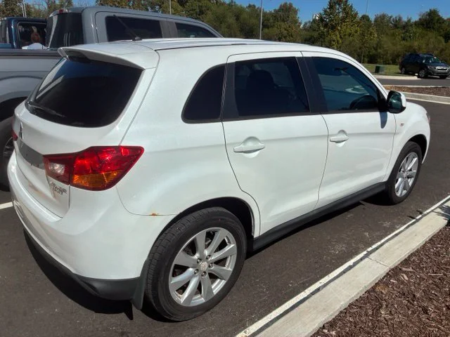 Used 2015 White Mitsubishi ES image 6