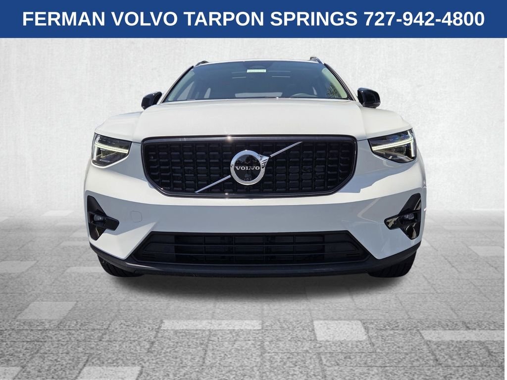 New 2026 Crystal White Volvo Plus image 2