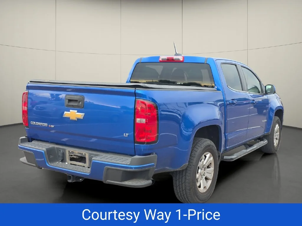 Used 2018 Blue Chevrolet LT image 10