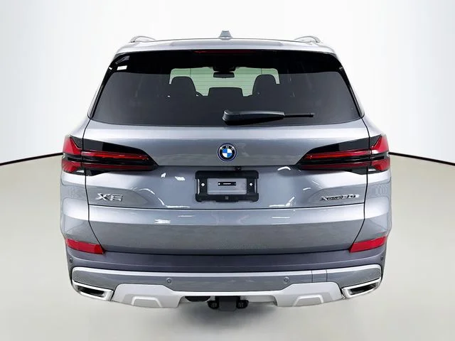 Used 2026 Gray BMW xDrive50e image 6
