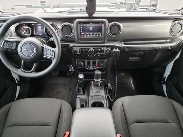 Used 2023 White Jeep Sport image 13