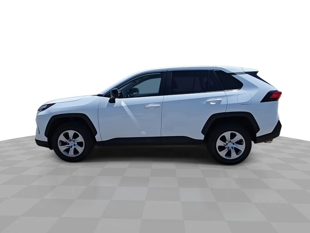 Used 2023 White Toyota LE image 5