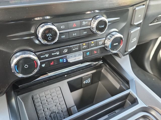 New 2026 Glacier Gray Metallic Tri-Coat Ford F-250® Lariat® image 20