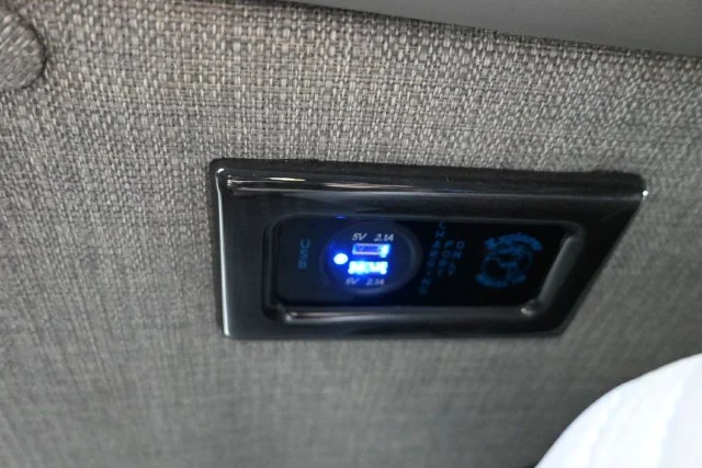 Used 2022 Silver GMC Work Van image 22