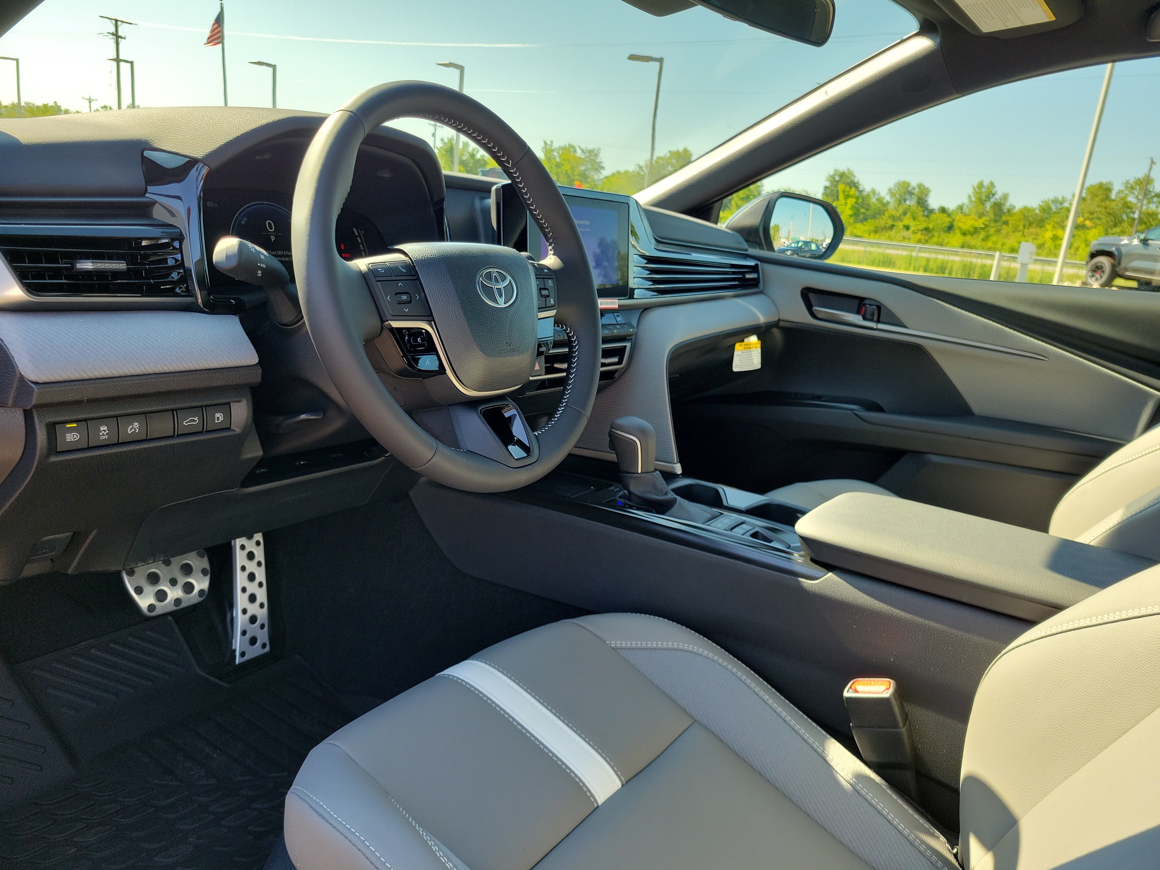 New 2026 Underground Toyota  SE image 19
