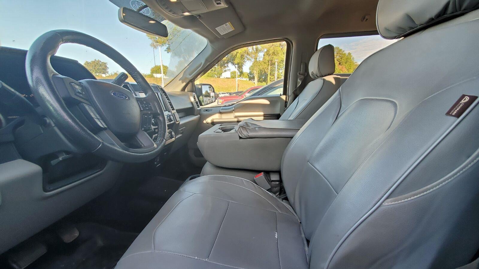 Used 2015 Caribou Metallic Ford XLT image 3