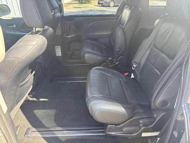 Used 2017 Silver Toyota SE Premium image 15