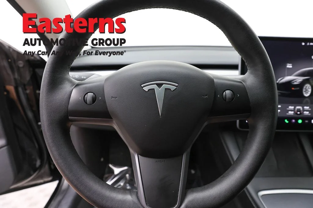 Used 2022 Black Tesla Long Range image 10