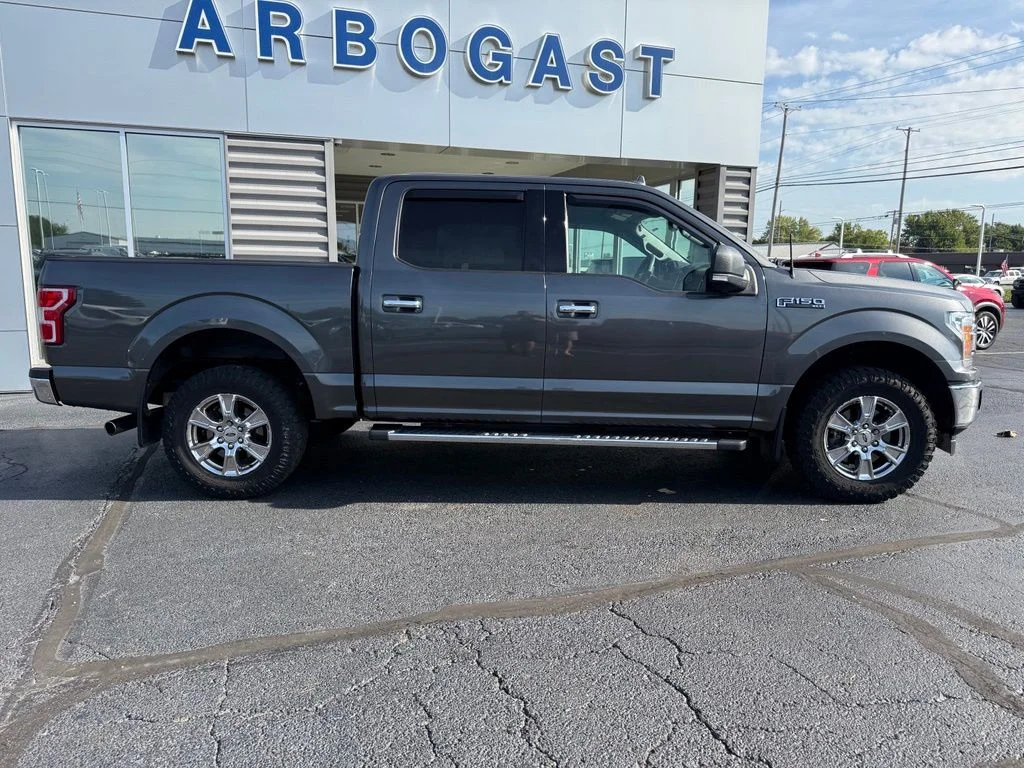 Used 2018 Gray Ford XLT image 4