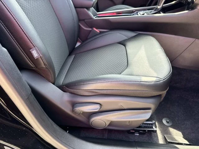 New 2026 Black Jeep Latitude image 13