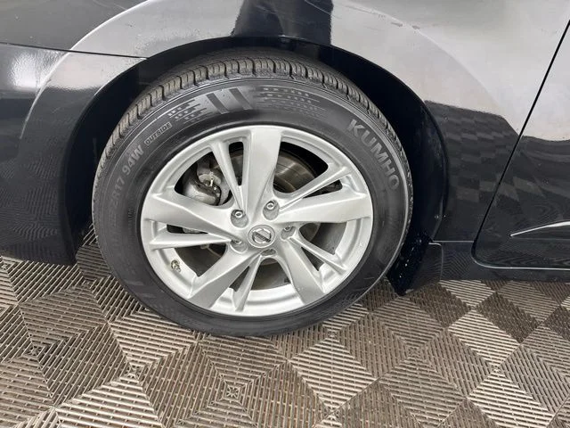 Used 2013 Black Nissan 2.5 SL image 31