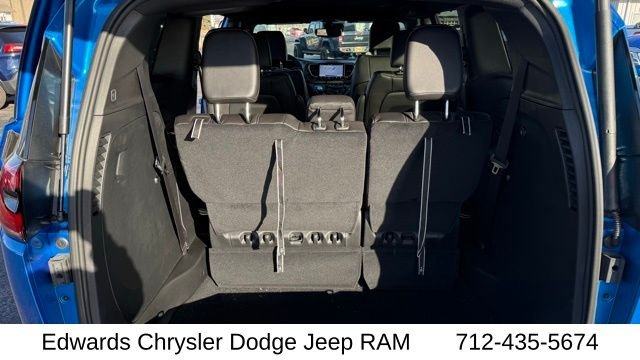 2026 Chrysler Pacifica Select - Photo 39
