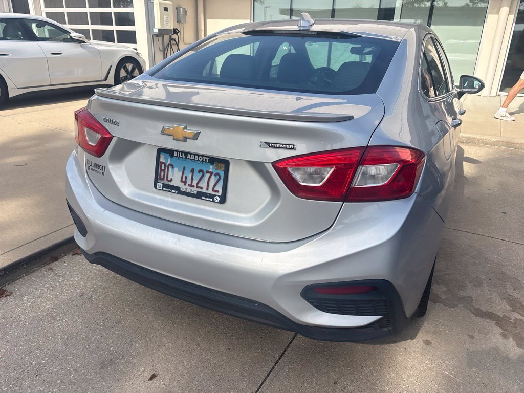 Used 2016 Silver Ice Metallic Chevrolet Premier image 18
