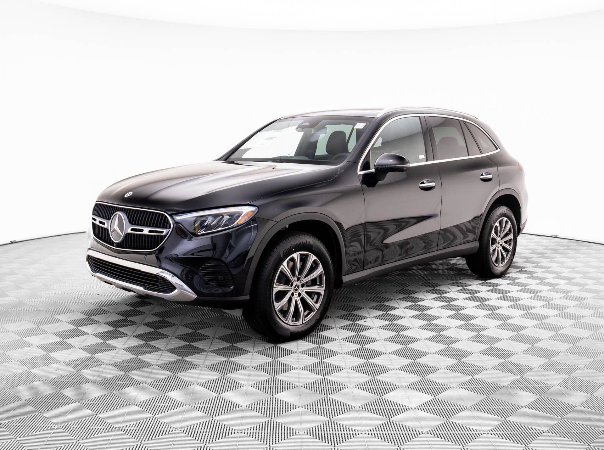 New 2026 Black Mercedes-Benz GLC 300 image 1