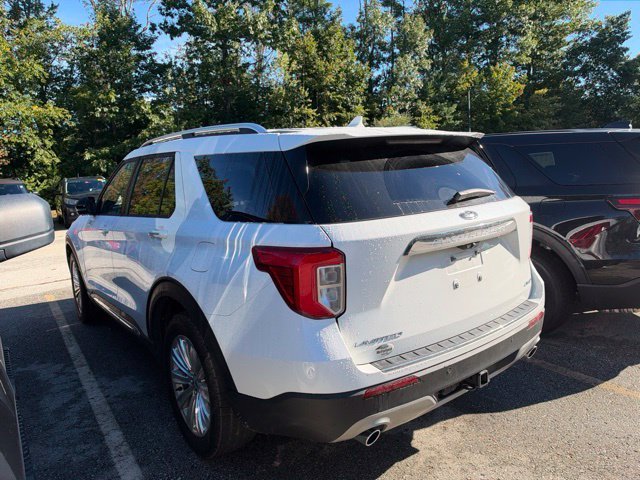 Used 2023 White Metallic Ford Limited image 6