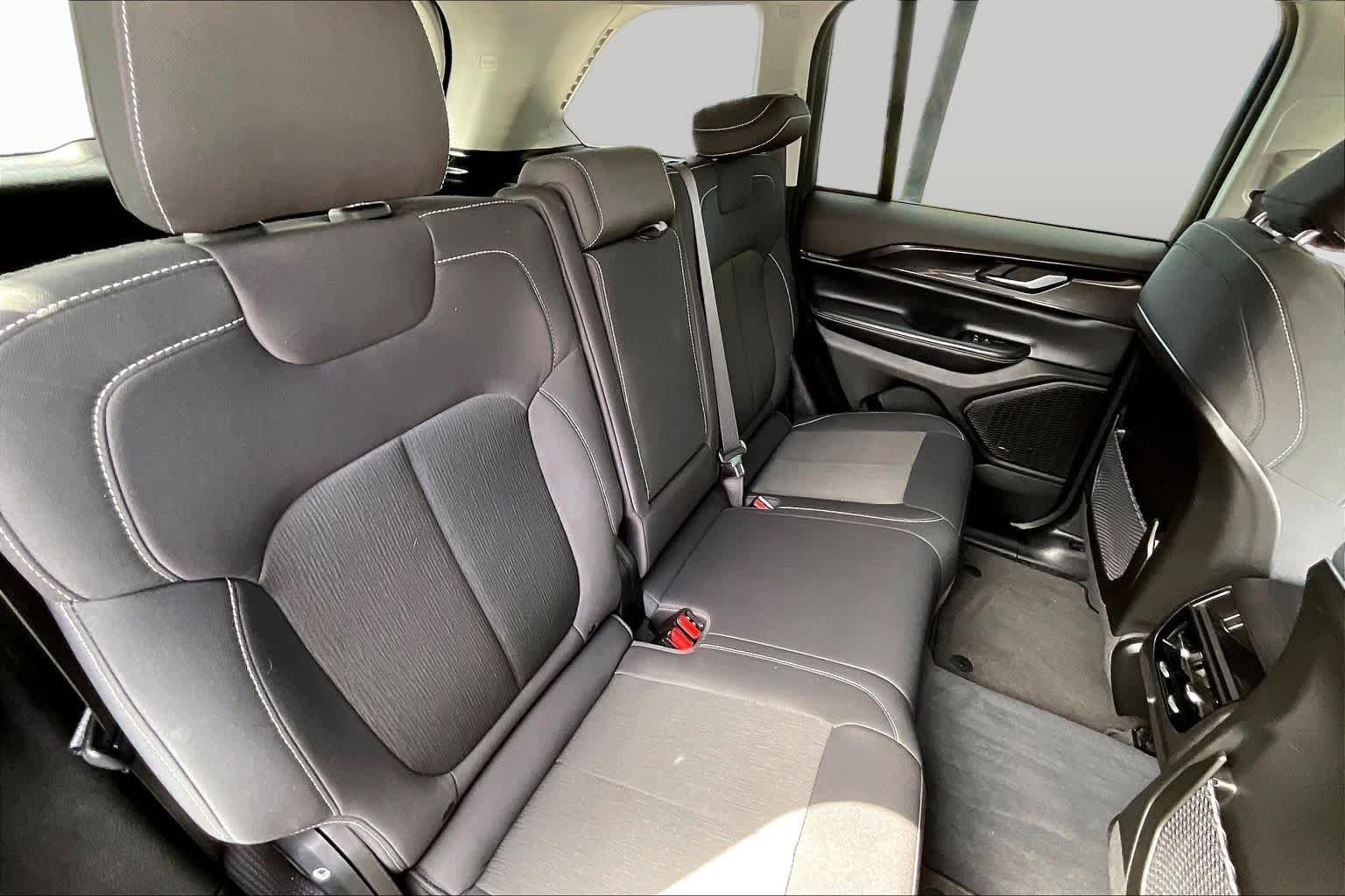 Certified Used 2023 Bright White Clearcoat Jeep Laredo image 18