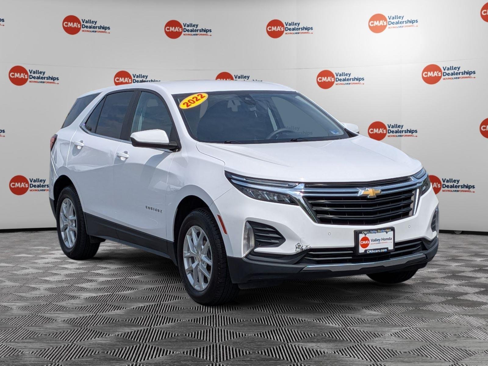 Used 2022 Summit White Chevrolet LT image 3