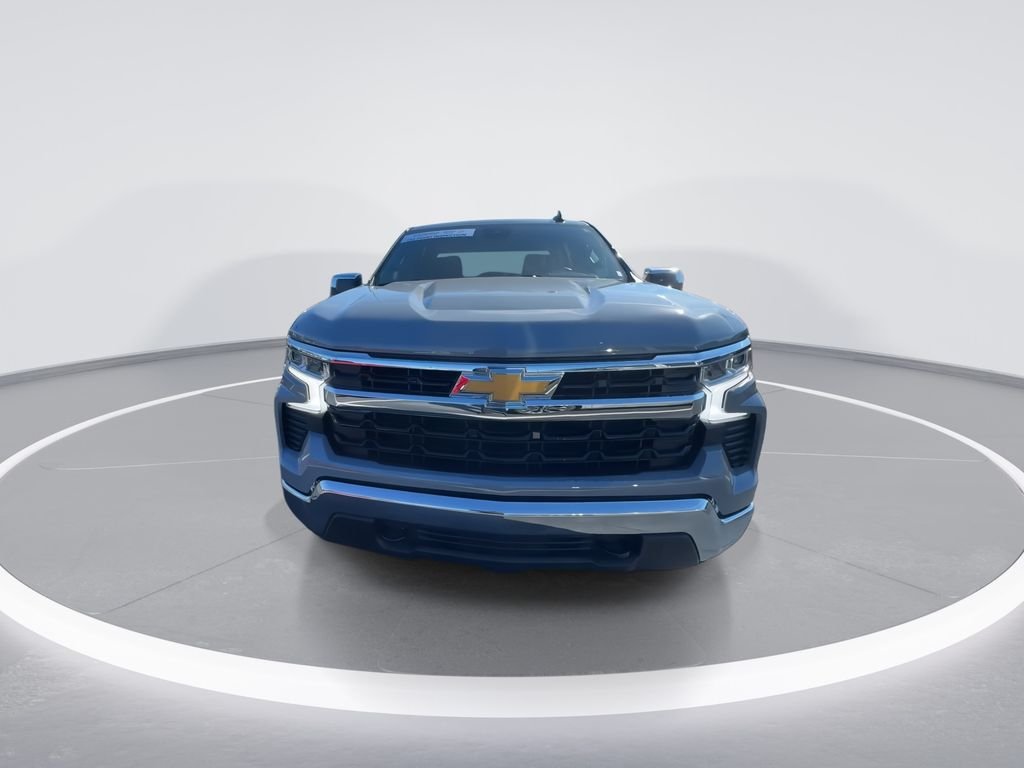 Used 2024 Gray Chevrolet LT image 3