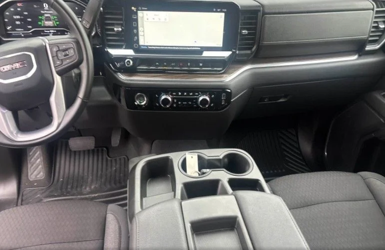 Used 2024 Black GMC Elevation image 6