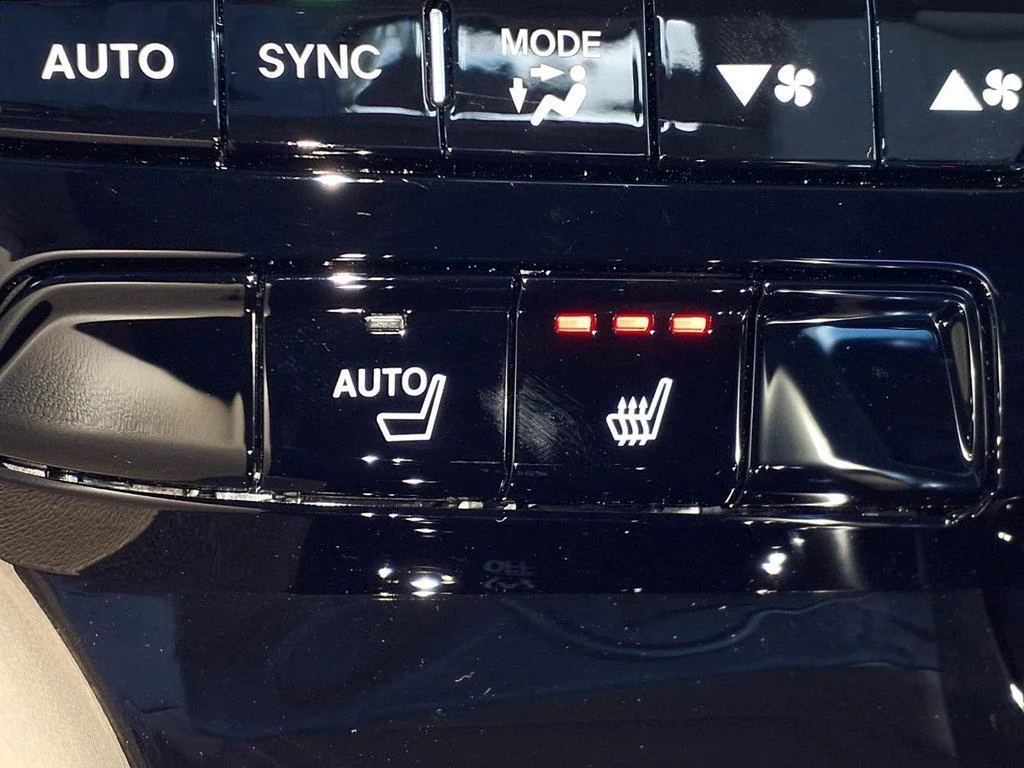 New 2026 Platinum White Pearl Acura FWD w/Technology Package image 19