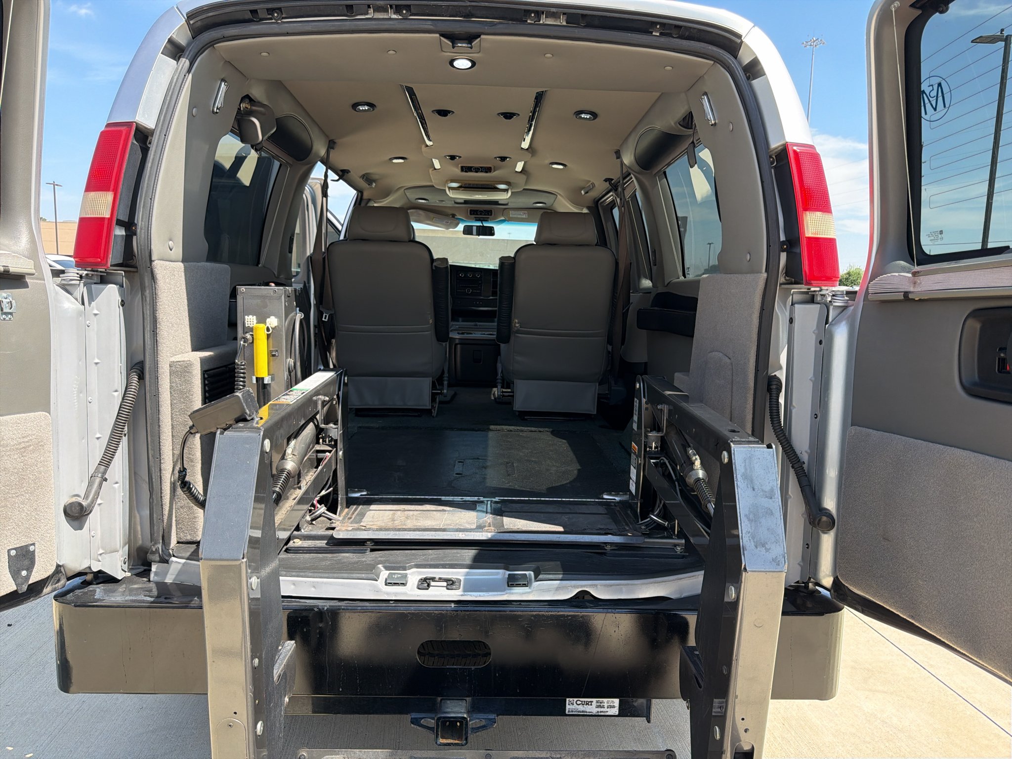Used 2014 Quicksilver Metallic GMC Upfitter image 23
