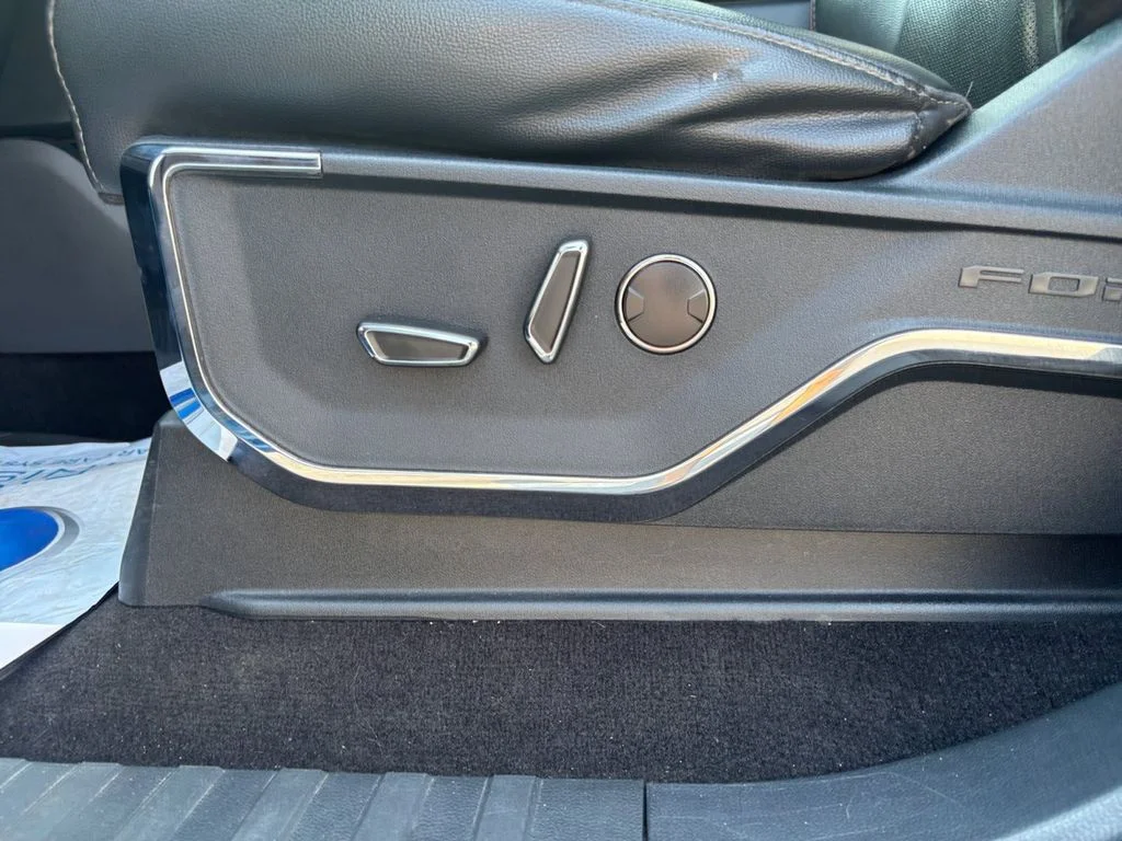 Used 2021 Blue Ford Lariat image 32