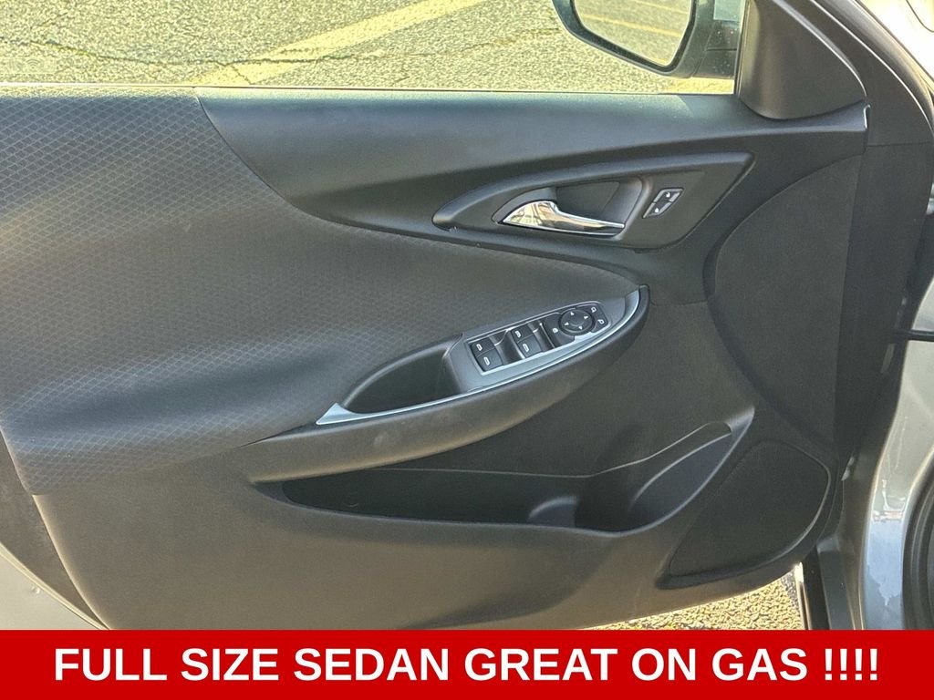 Used 2024 Gray Chevrolet LT image 20