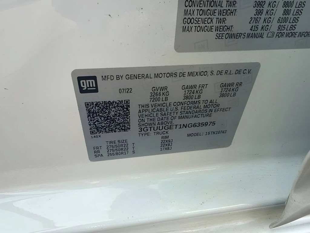 Used 2022 WHITE FROST TRICOAT GMC Denali image 25