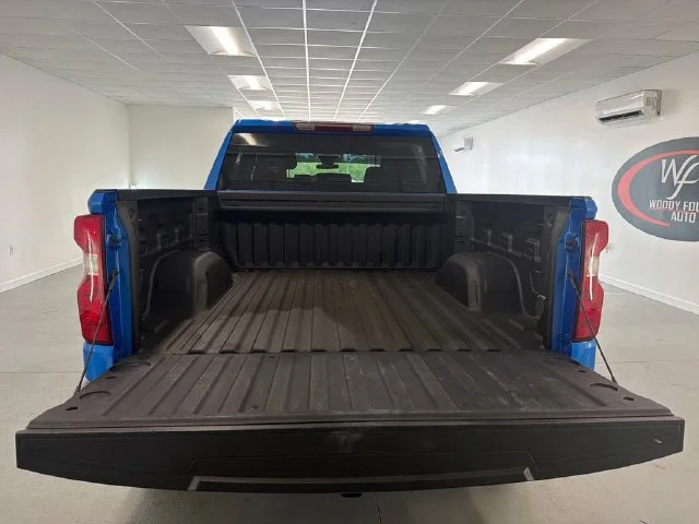 Used 2025 Blue Chevrolet LT image 8