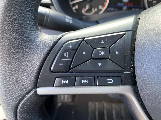 Used 2024 Silver Nissan 2.5 SV image 17