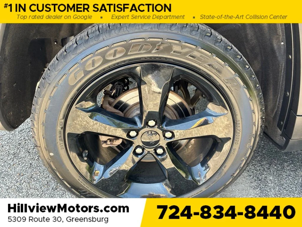 Used 2023 Bright White Clearcoat Jeep Limited image 12