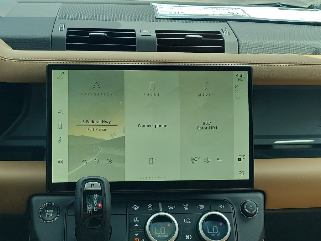 New 2026 Santorini Black Land Rover V8 image 20