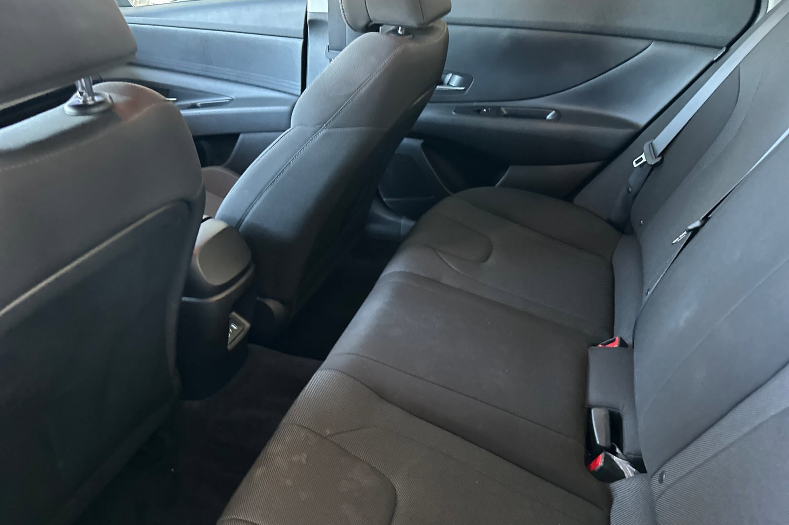 Certified Used 2025 Abyss Black Hyundai SE image 12