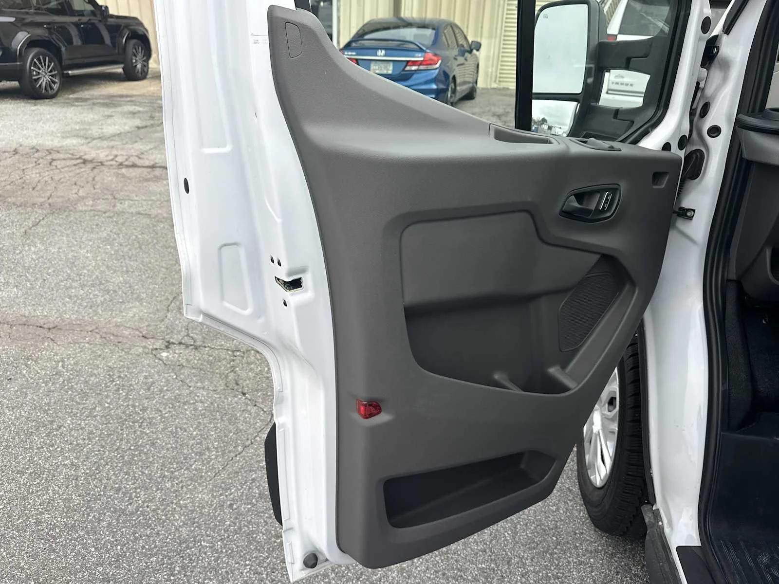 2024 Ford Transit Cutaway Base - Photo 11