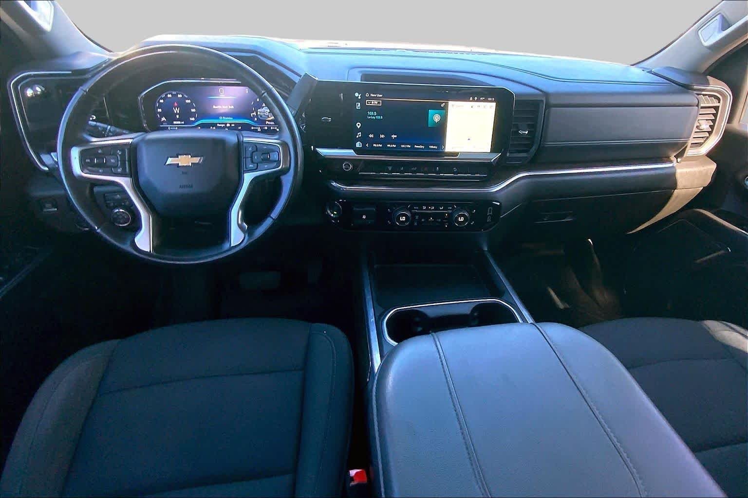 Used 2024 Summit White Chevrolet LT image 16