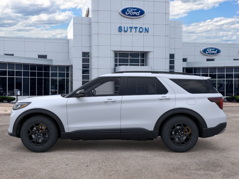 New 2026 Space White Metallic Ford Tremor® image 29