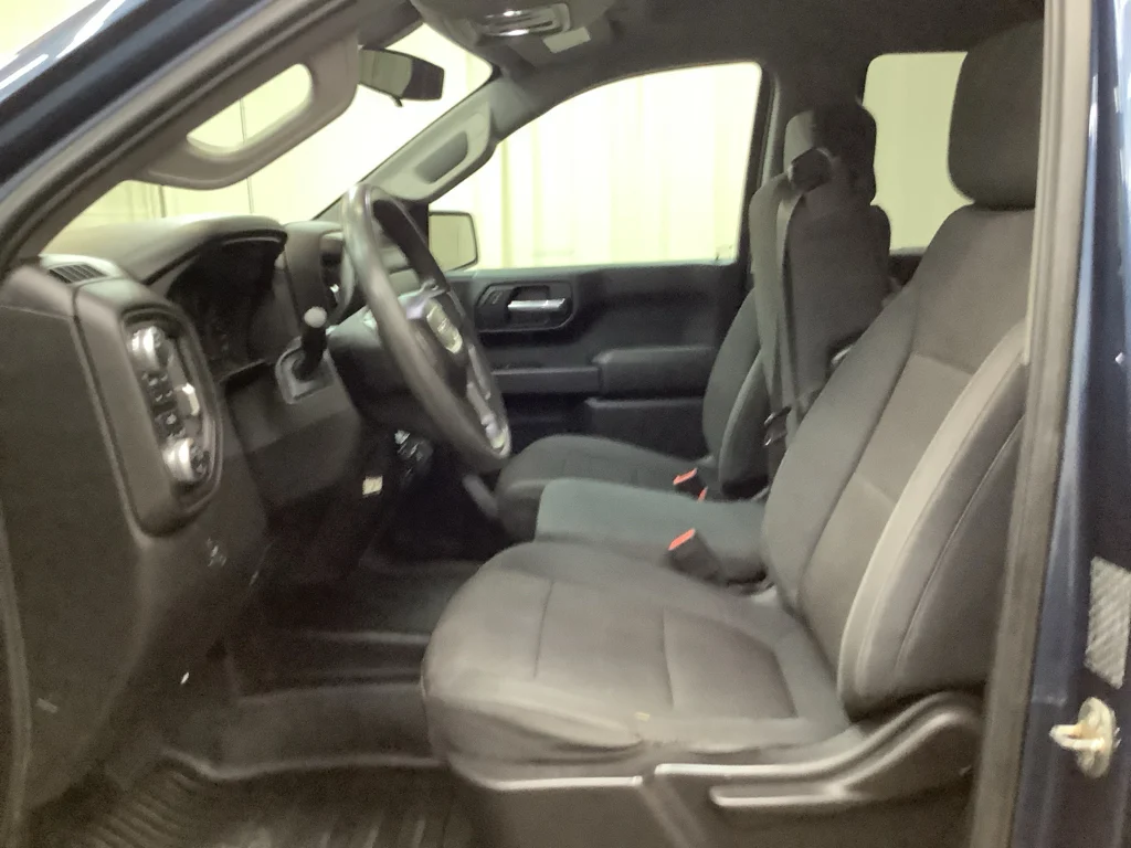 Used 2019 Pacific Blue Metallic GMC Fleet/Base image 14
