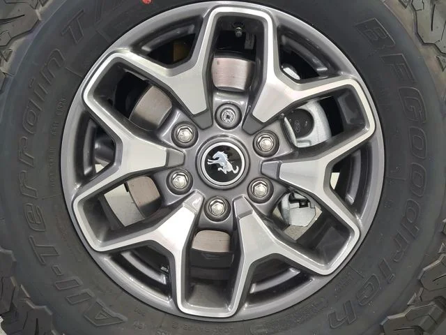New 2025 Green Ford Badlands image 12