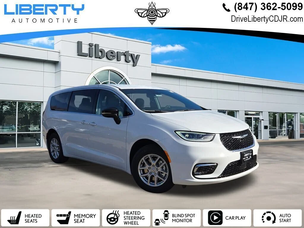 2026 Chrysler Pacifica Select's photo