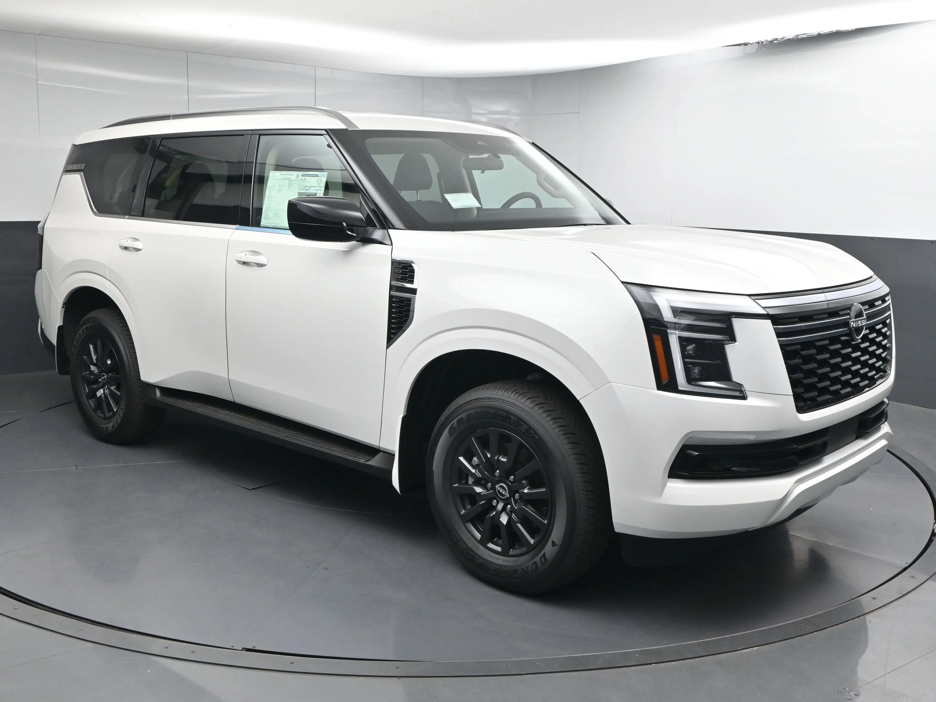 2026 Nissan Armada SV 4x4's photo
