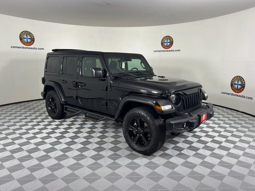 Used 2021 Black Jeep Unlimited Sahara Altitude image 20