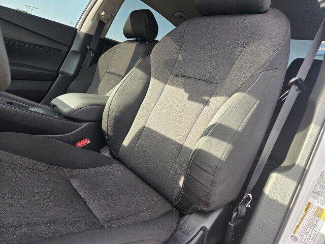 Used 2024 Platinum White Pearl Honda LX image 11