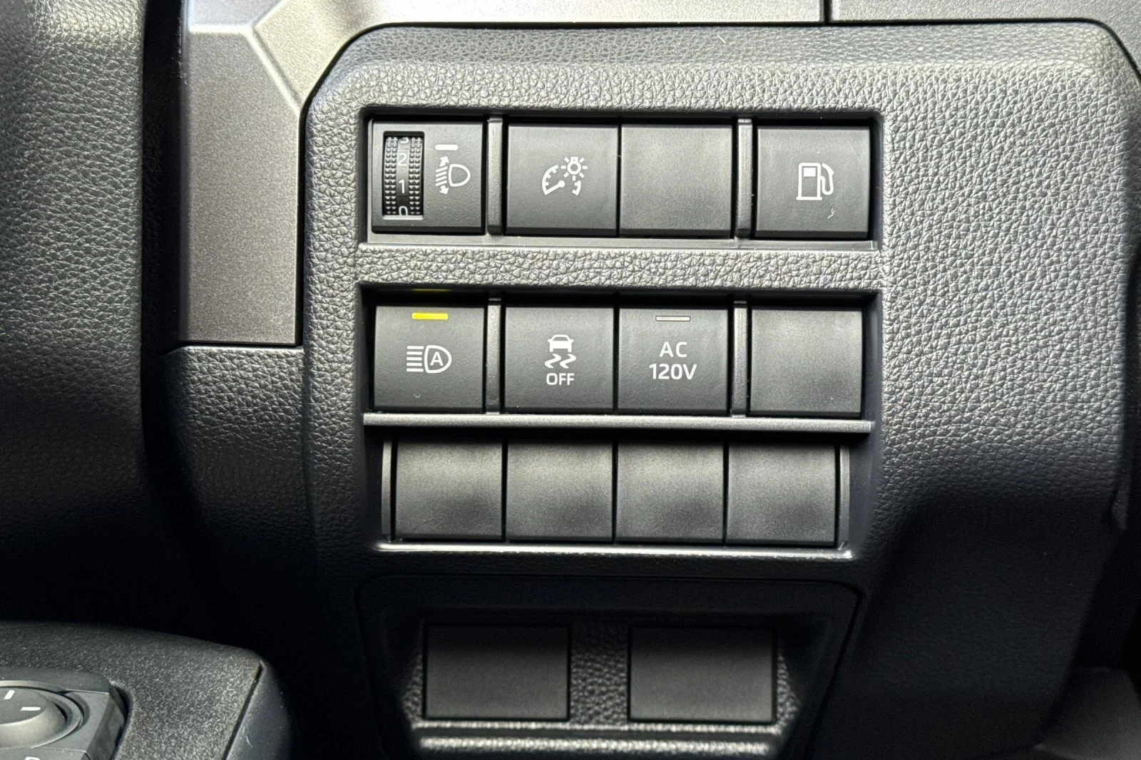 2025 Toyota 4Runner TRD Off-Road - Photo 29
