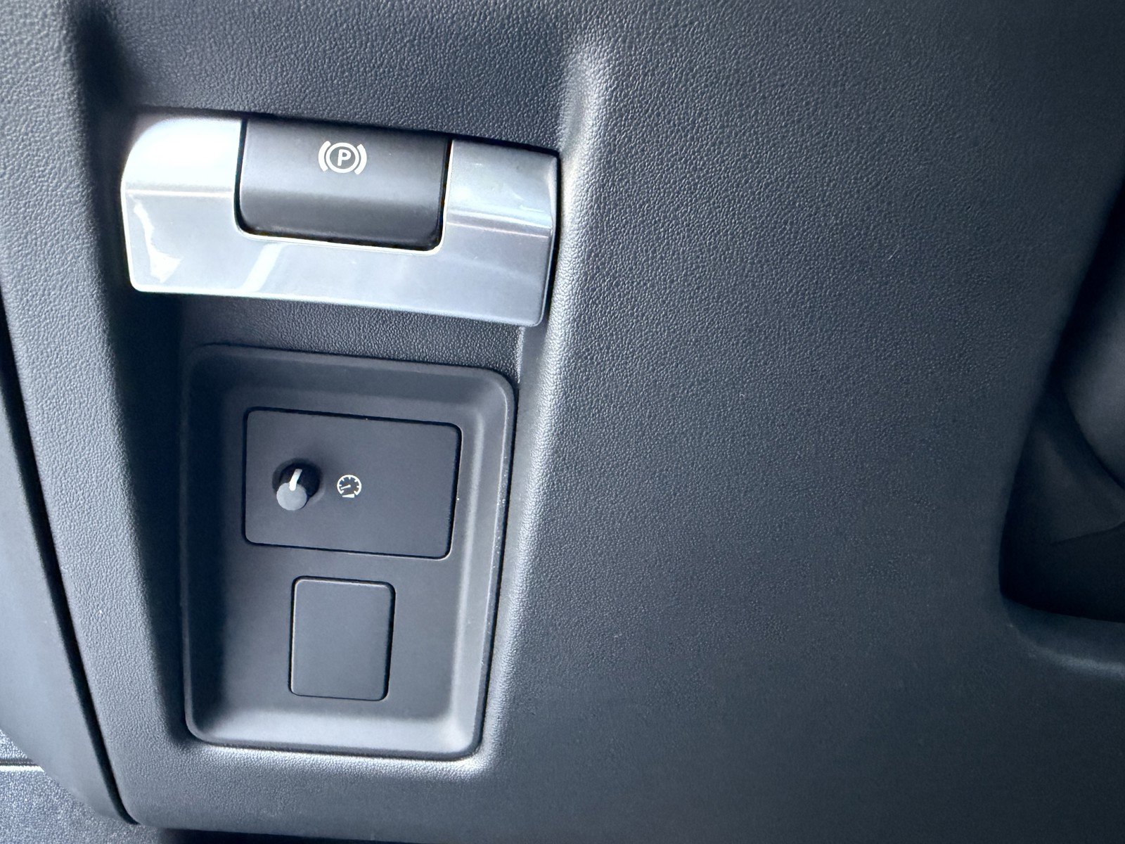 2026 Land Rover Defender V8 - Photo 22