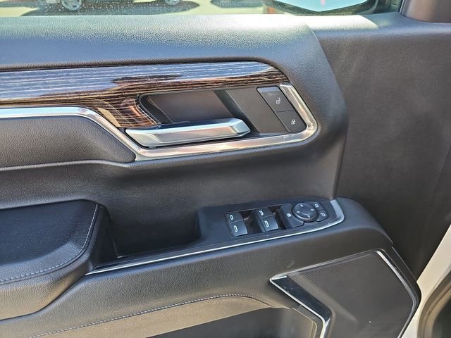 Used 2023 Summit White GMC Elevation image 21
