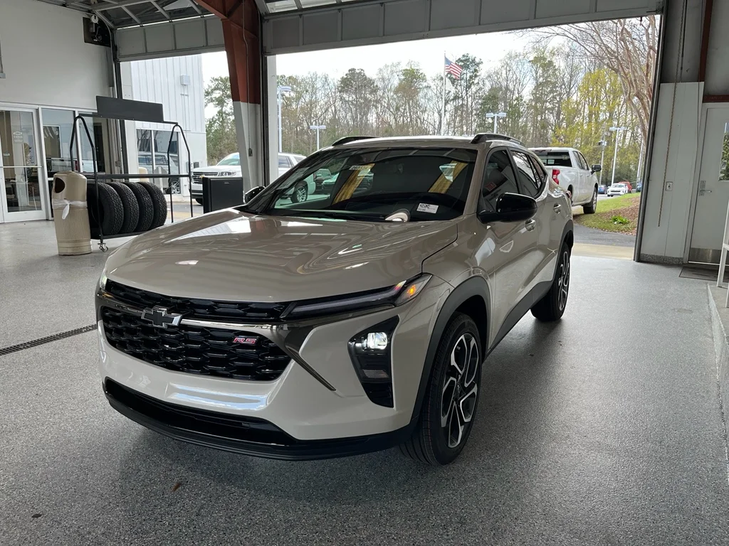 2026 Chevrolet Trax RS - Photo 4