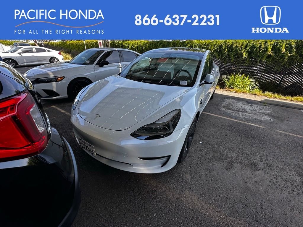 2022 Tesla Model 3's photo